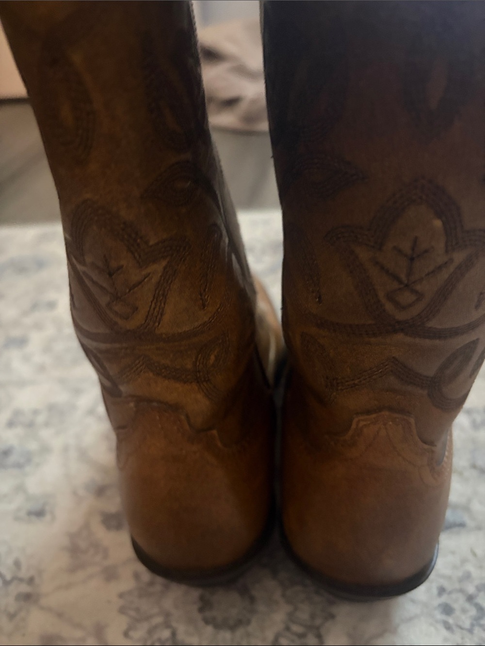 Ariat Tan Leather Western Embroidered Cowboy Boots - Picture 4 of 8
